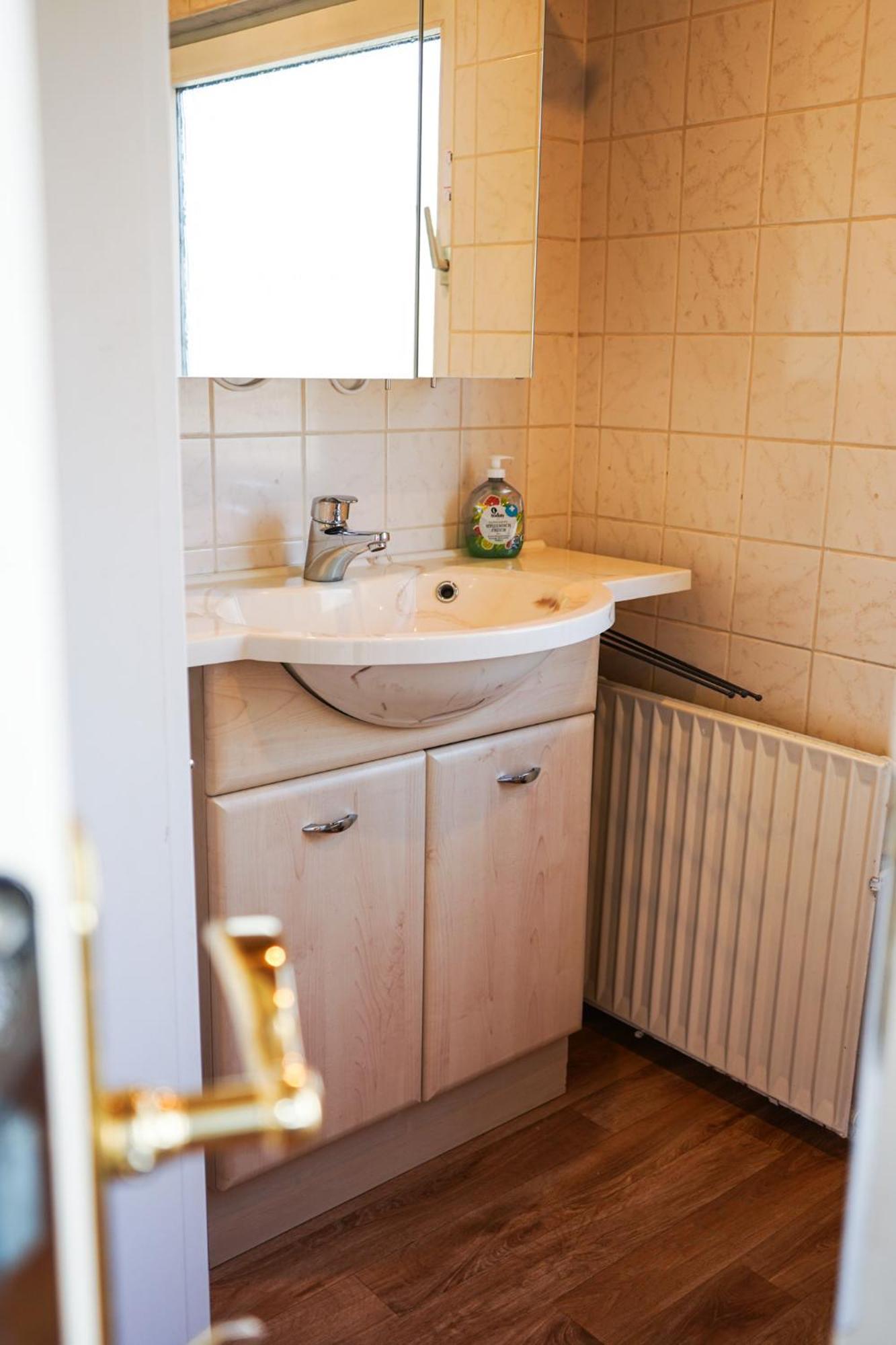 Gemuetliches Haus Mit Grossem Traumhaften Garten BRE Esterno foto