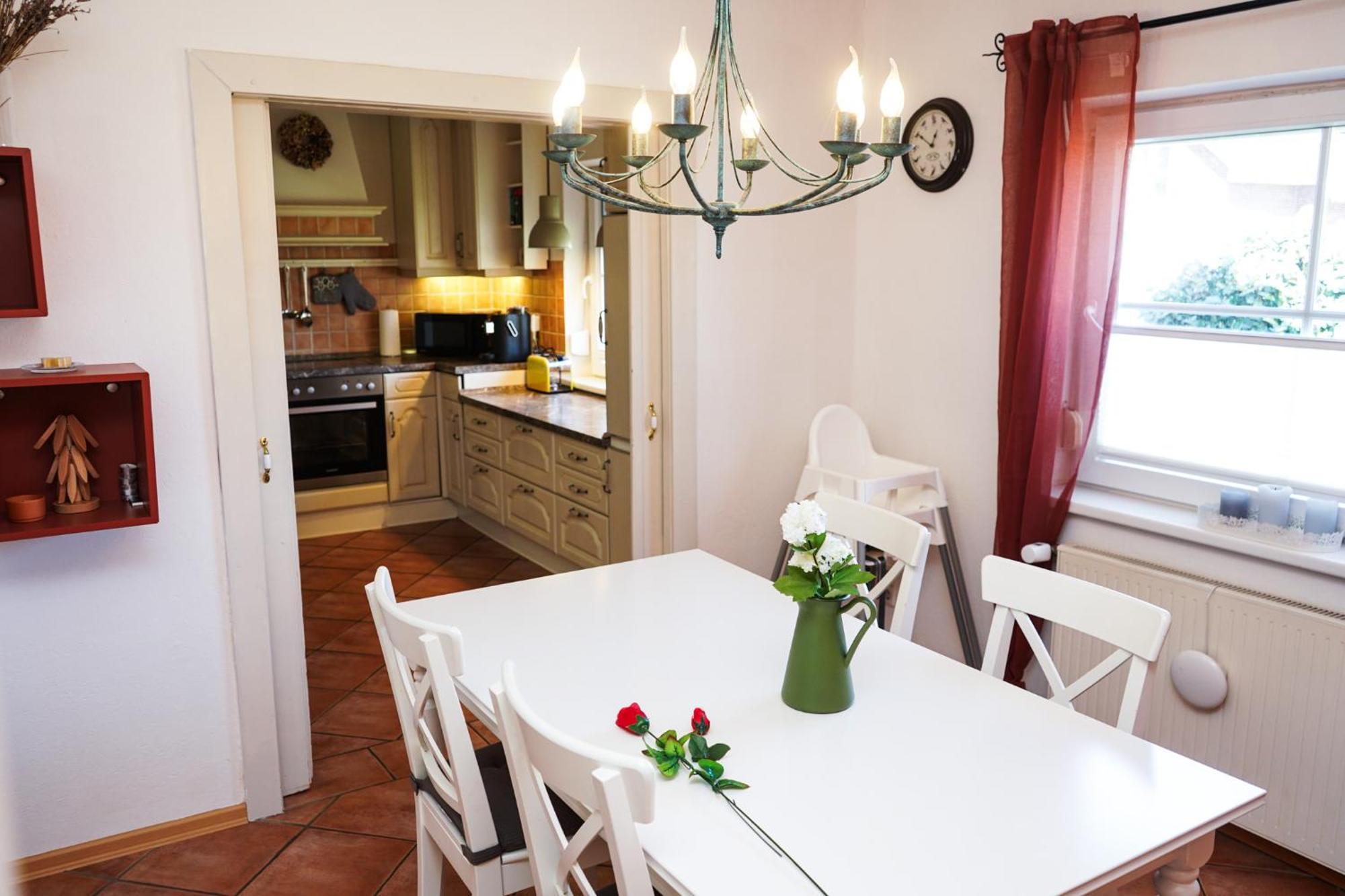 Gemuetliches Haus Mit Grossem Traumhaften Garten BRE Esterno foto